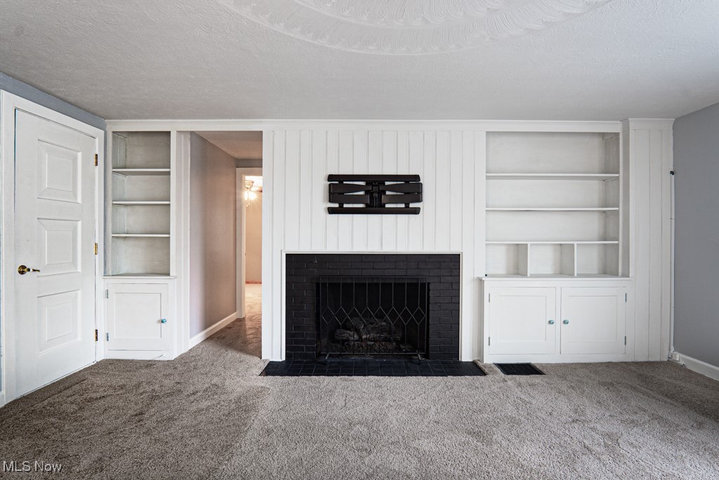 1290 Ridge Road Salem, OH 44460 - Photo 17 of 50 Newer carpet