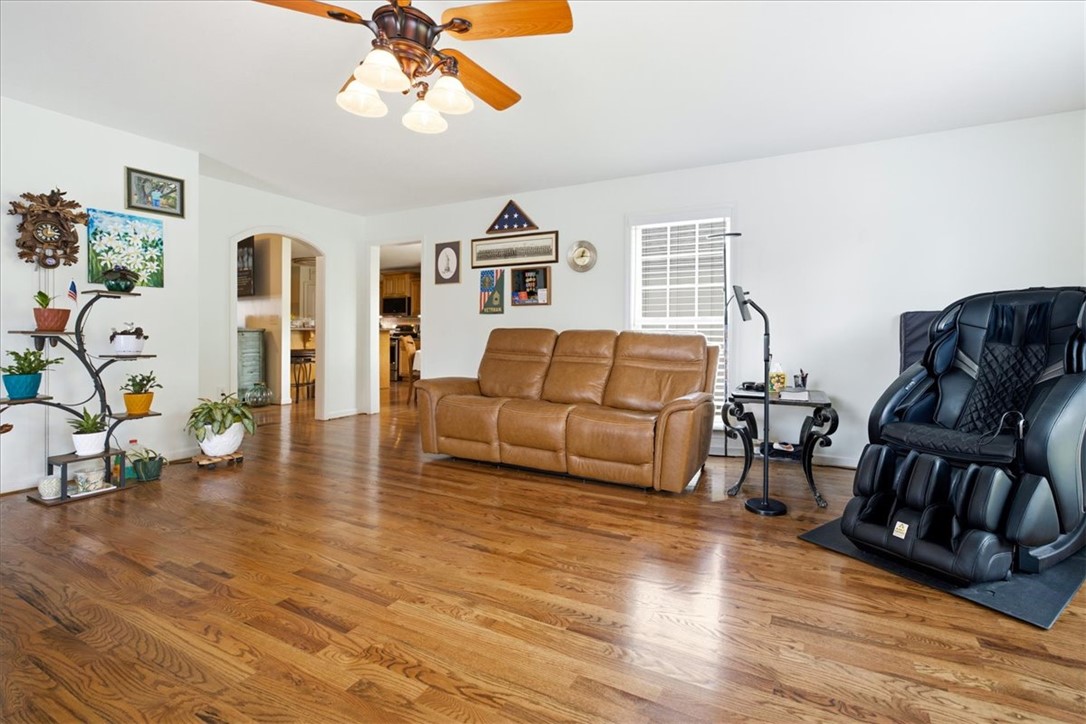 117 Morgan Road West Union, SC 29696 - Photo 4 of 37