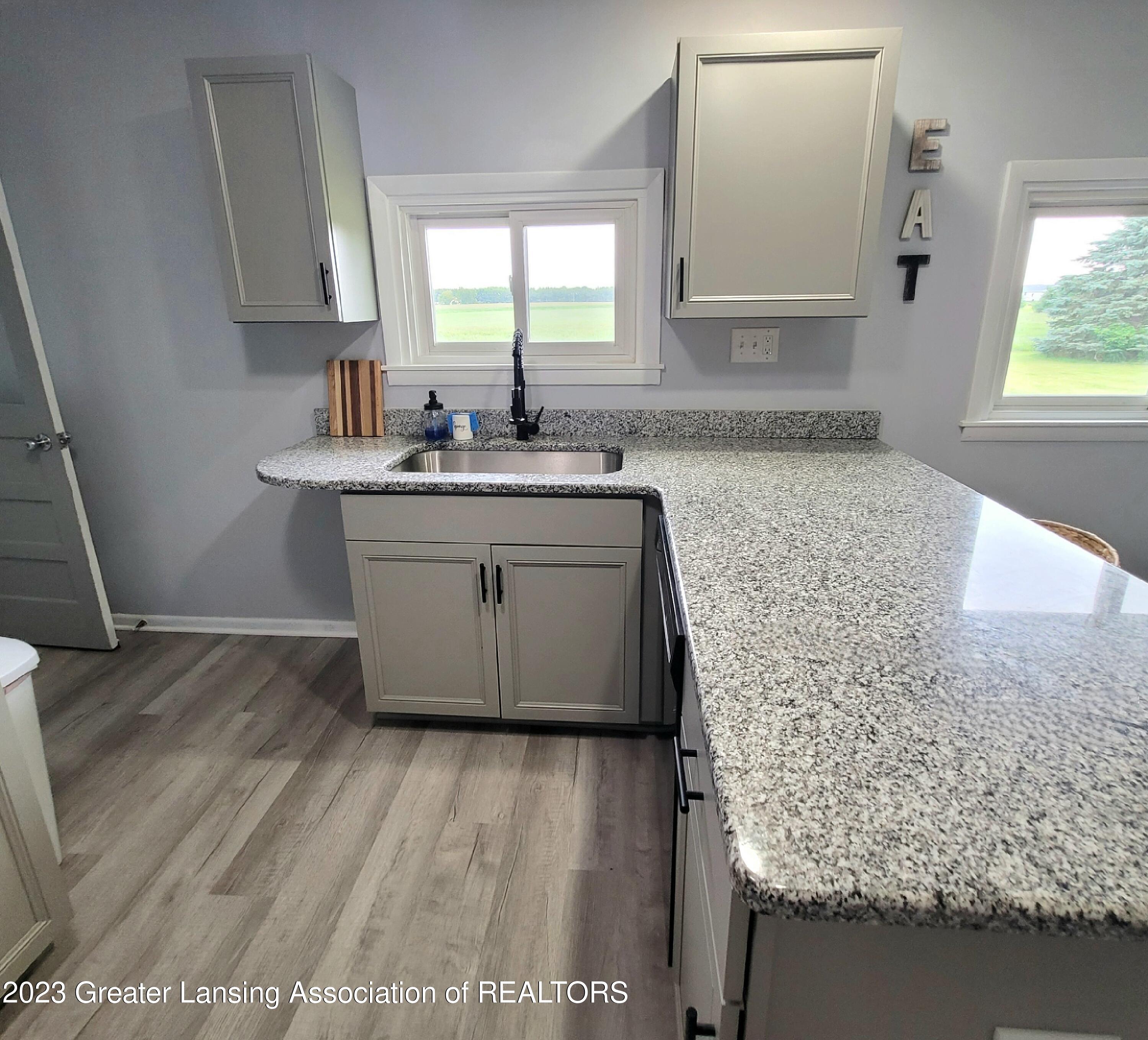 5183 Bellevue Road Onondaga, MI 49264 - Photo 26 of 41 Kitchen