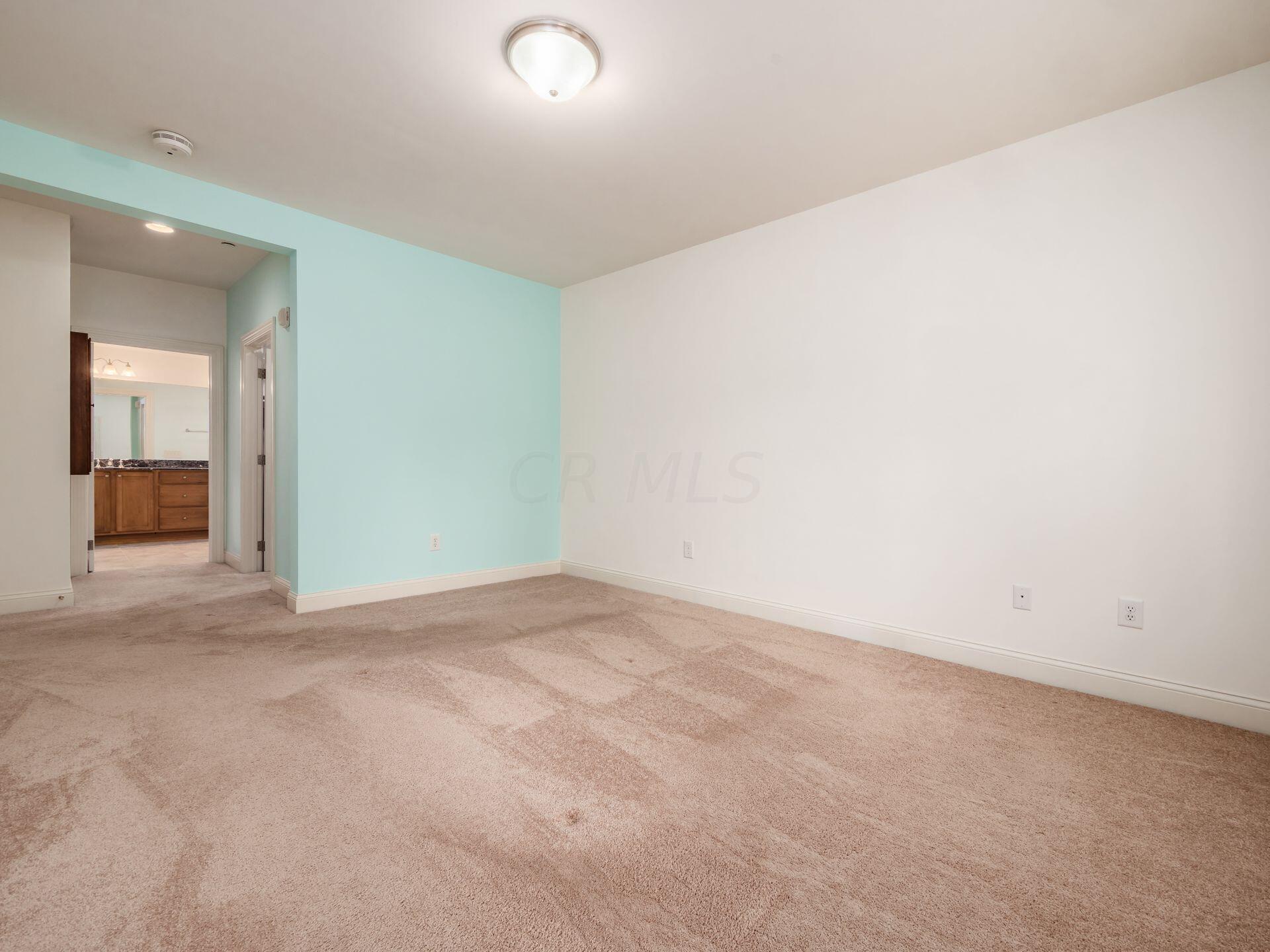 3175 Tremont Road, Unit 211 Columbus, OH 43221 - Photo 14 of 39 016_bc_N 3175 Tremont 211 006