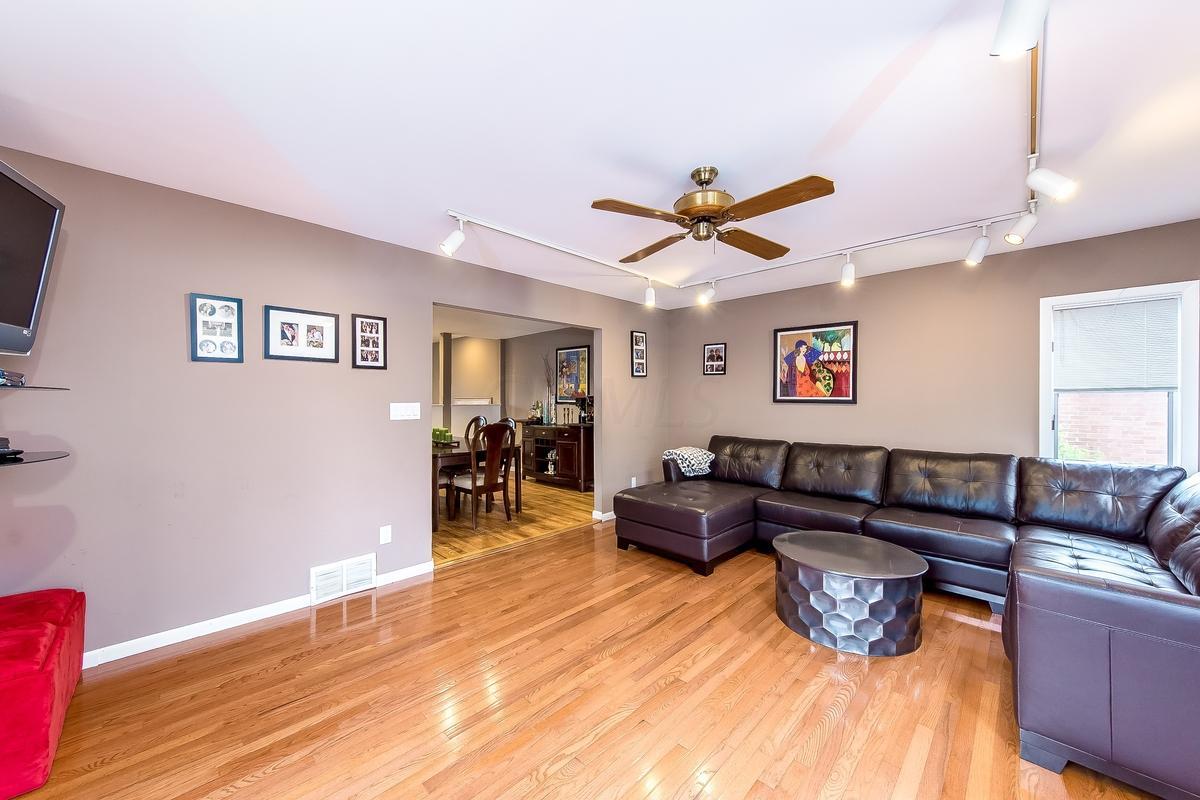 43 South Gould Road Columbus, OH 43209 - Photo 9 of 36