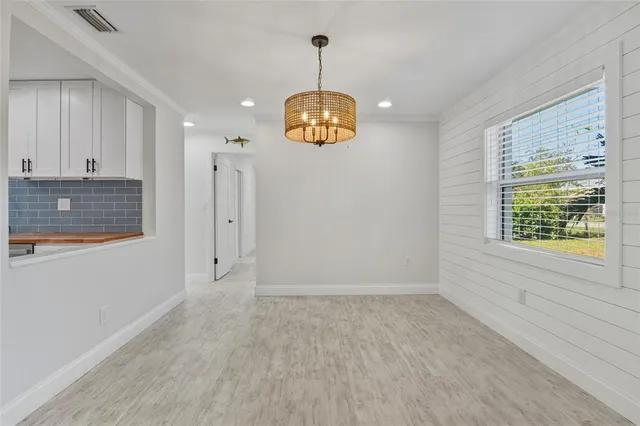 $2,600 | 702 Eleanore Avenue, New Smyrna Beach, FL 32168