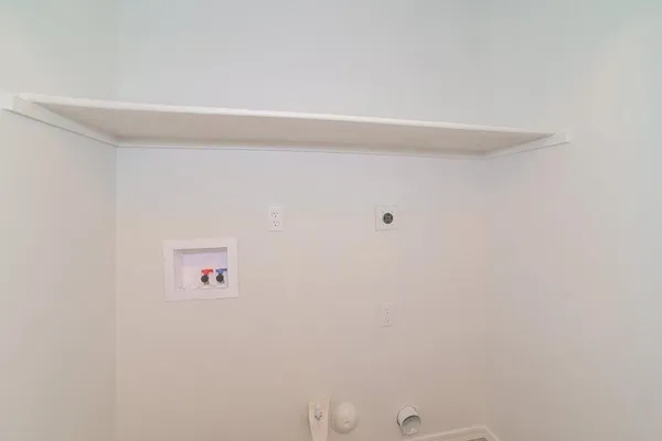 $2,720 | 323 North Ocean Drive, Gilbert, AZ 85233