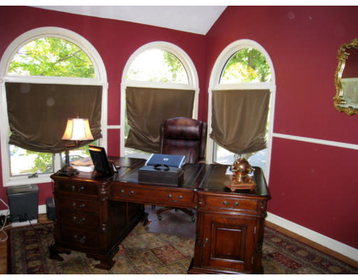 11 Ronaele Road Medford, MA 02155 - Photo 13 of 16 Gallery Image 13