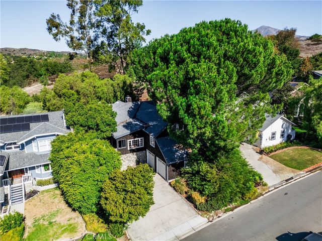 $1,050,000 | 31601 Via Coyote, Coto de Caza, CA 92679