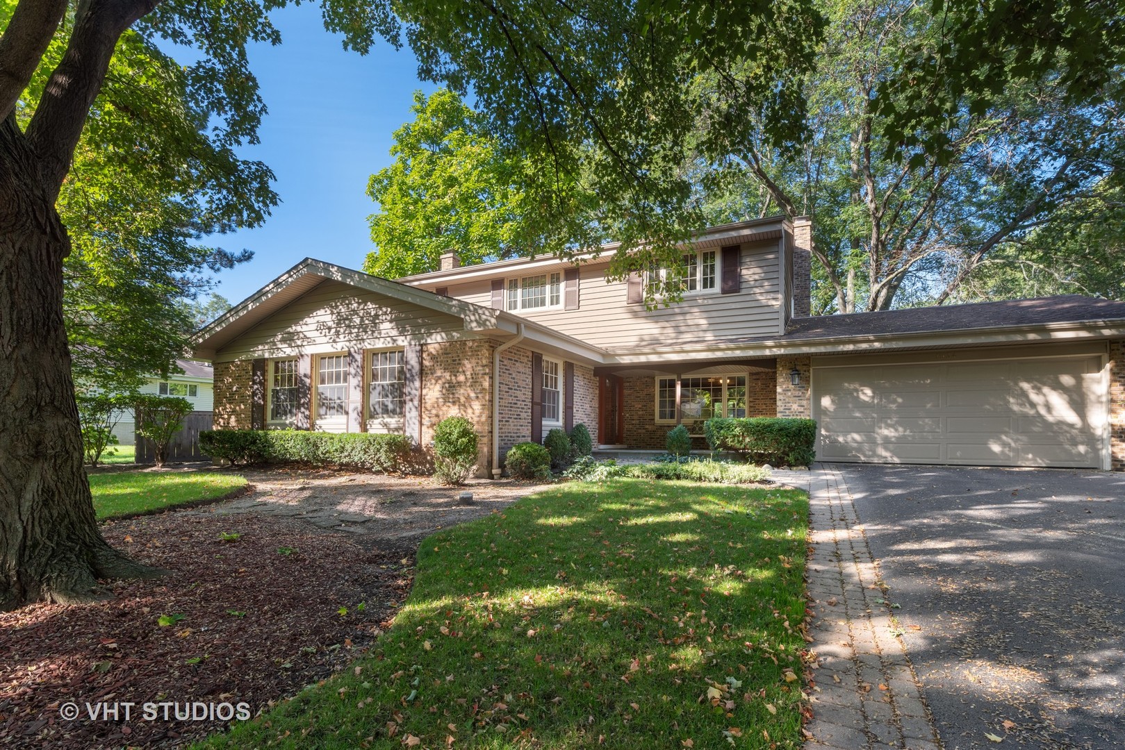 1934 Barberry Road Northbrook, IL 60062 - Photo 1 of 19