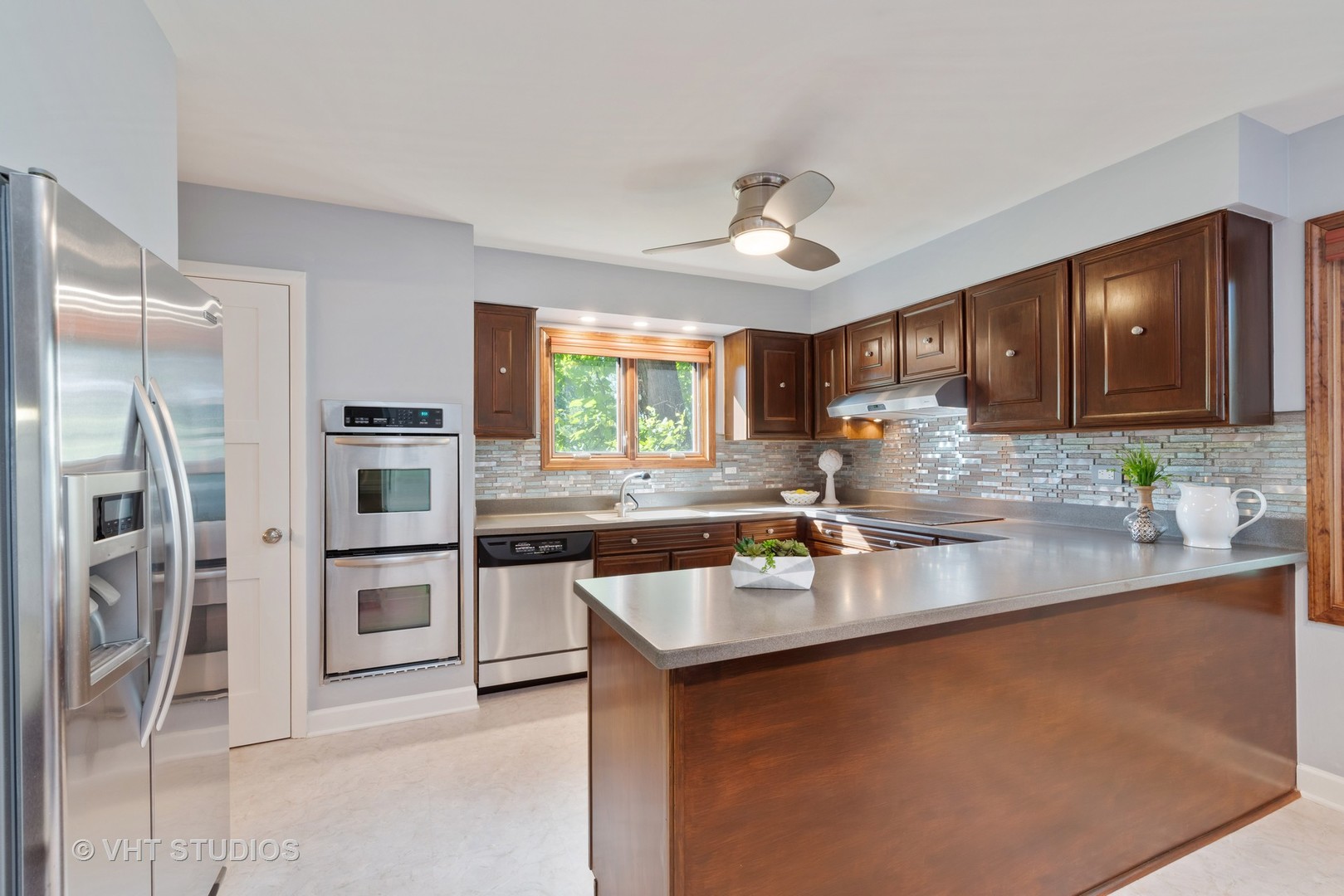 1934 Barberry Road Northbrook, IL 60062 - Photo 4 of 19
