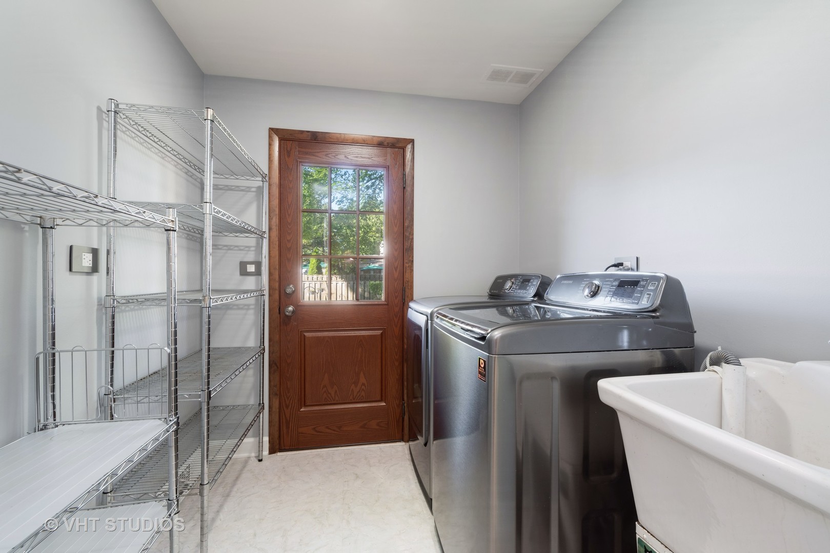 1934 Barberry Road Northbrook, IL 60062 - Photo 8 of 19