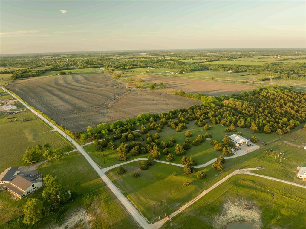 934 Everheart Road Bells, TX 75414 - Photo 2 of 8