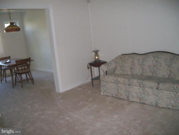 507 Brisbane Road Baltimore, MD 21229 - Photo 10 of 11