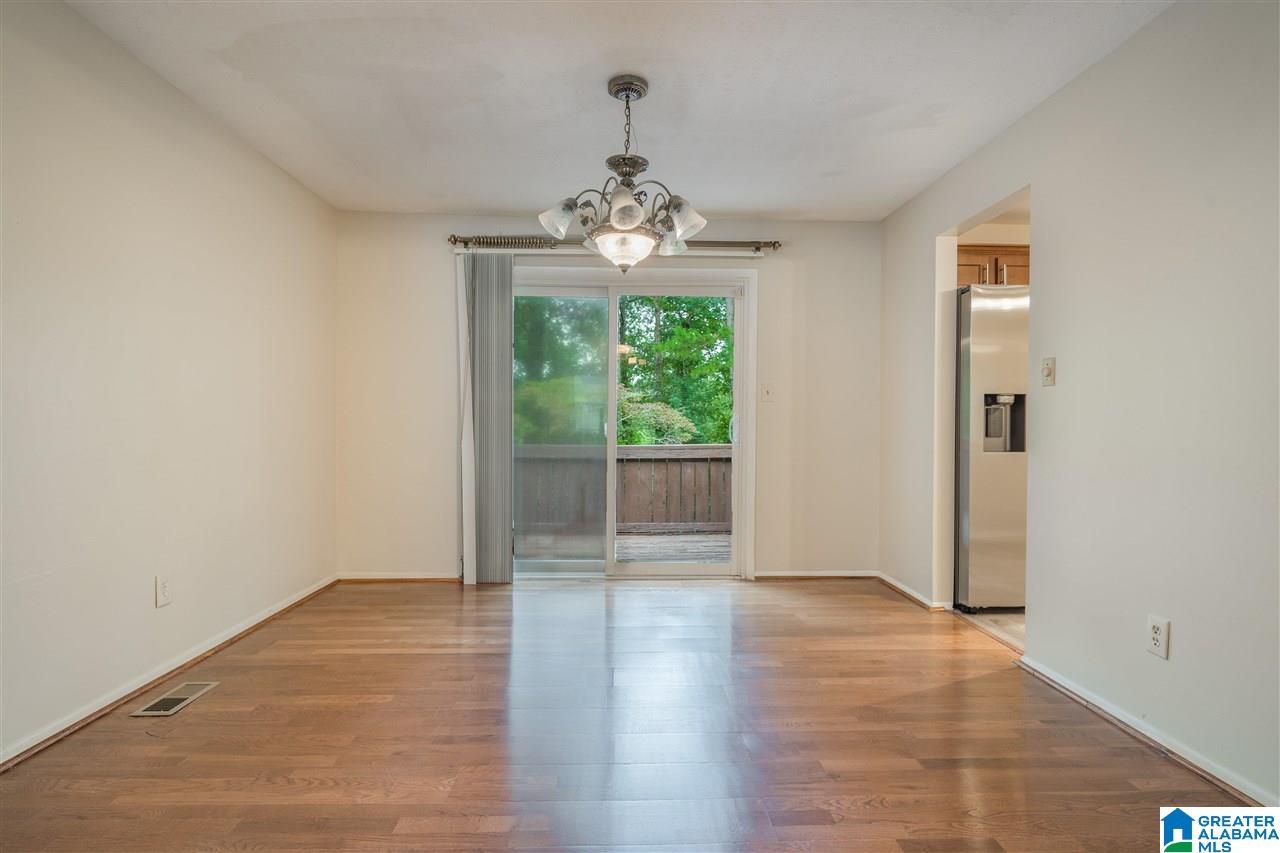 5323 Dixieland Road Birmingham, AL 35210 - Photo 5 of 31