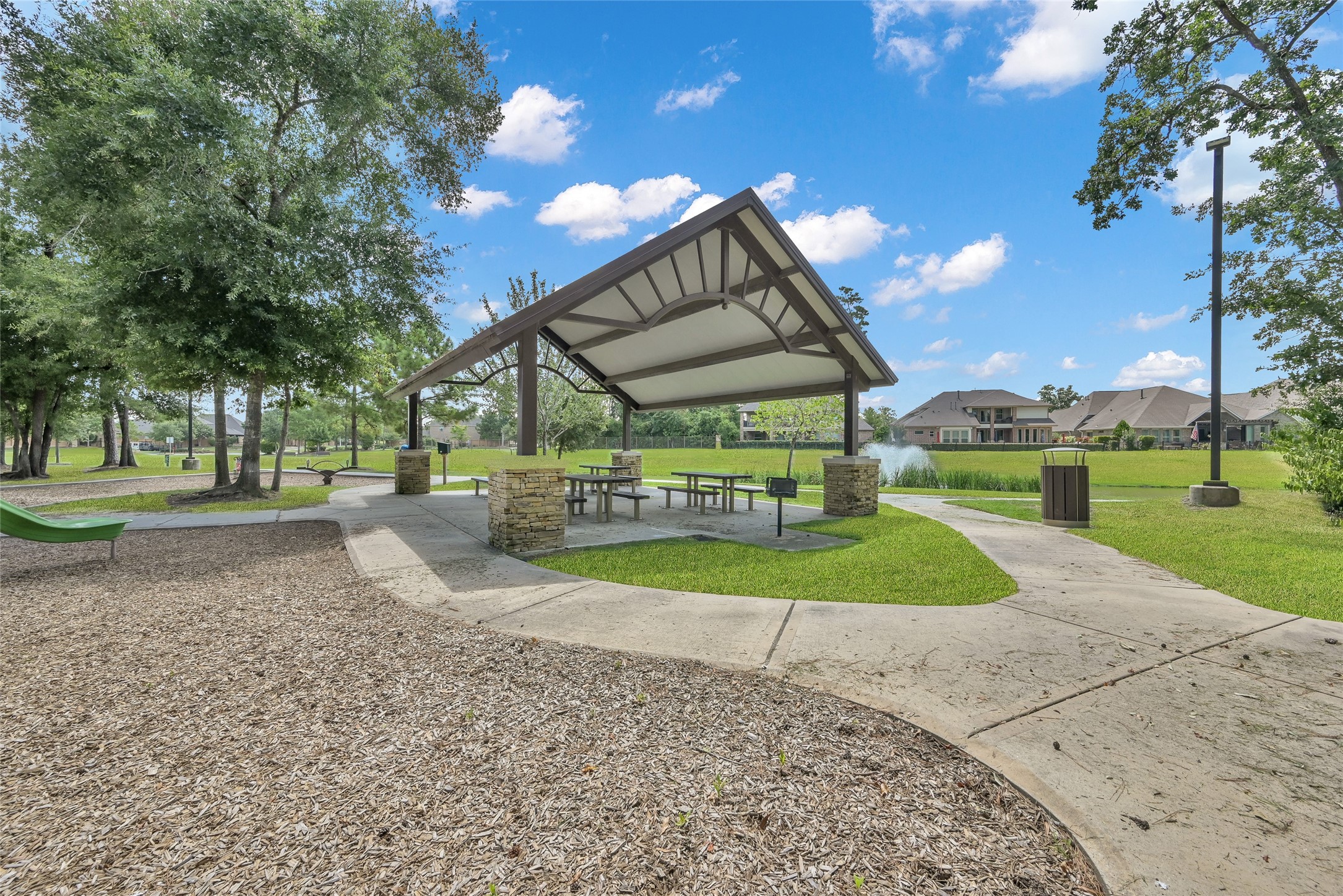 2811 Wilde Redbud Lane Conroe, TX 77385 - Photo 30 of 32 a view of a park with basketball court
