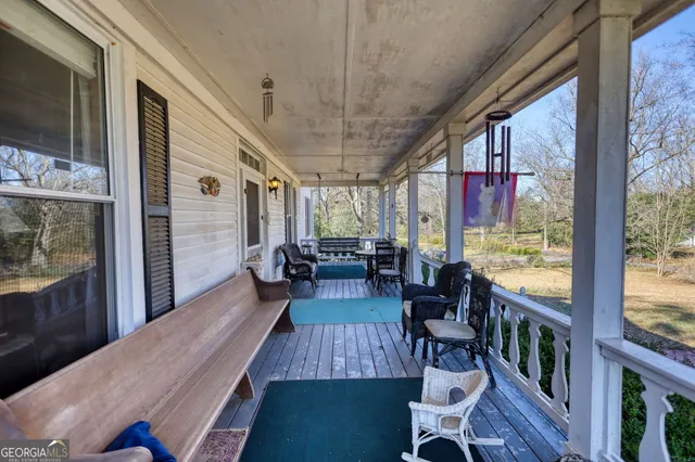 a kitchen with granite countertop lots of counter top space