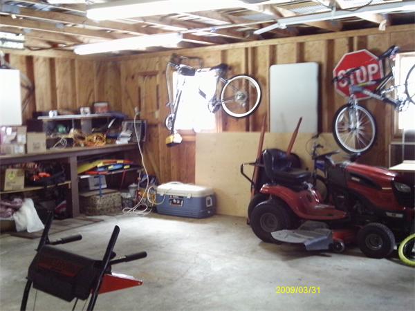 275 Andover Road Billerica, MA 01821 - Photo 23 of 26 a room with furniture and a window