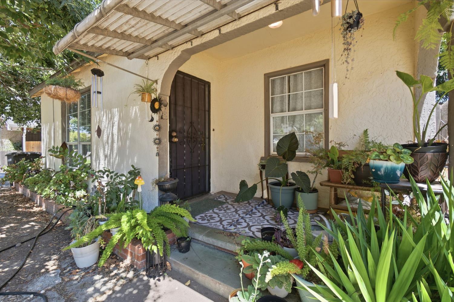 815 Wright Street Modesto, CA 95350 - Photo 4 of 30