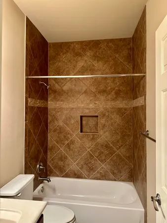 $2,000 | 512 Eberhart Lane, Unit 1204, Austin, TX 78745