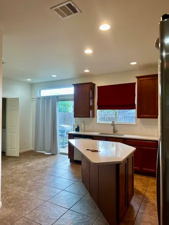 $2,000 | 512 Eberhart Lane, Unit 1204, Austin, TX 78745