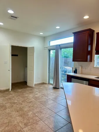 $2,000 | 512 Eberhart Lane, Unit 1204, Austin, TX 78745