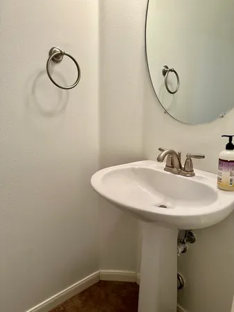 $2,000 | 512 Eberhart Lane, Unit 1204, Austin, TX 78745