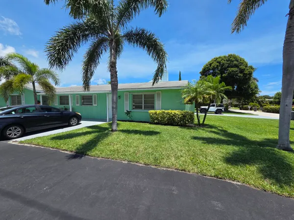 $2,100 | 2667 Old Donald Ross Road, Palm Beach Gardens, FL 33410