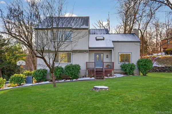 $949,000 | 33 Maple Moor Lane, Cortlandt Manor, NY 10567