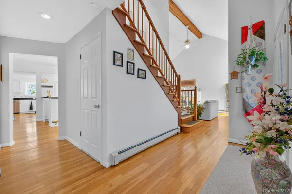 $949,000 | 33 Maple Moor Lane, Cortlandt Manor, NY 10567