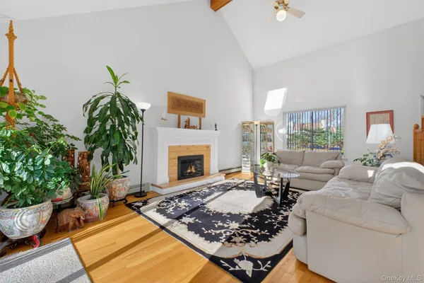$949,000 | 33 Maple Moor Lane, Cortlandt Manor, NY 10567