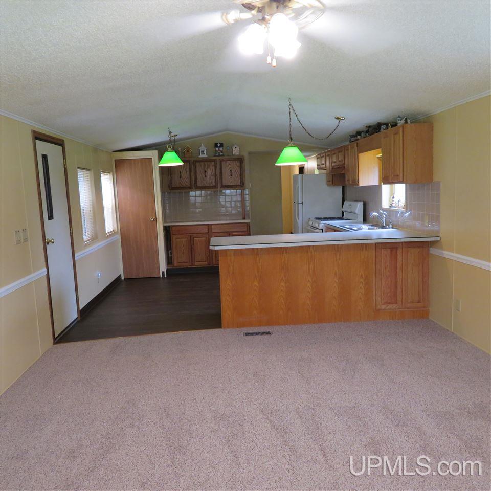 21633 Ridge Road, Unit 216200110 Grand Marais, MI 49839 - Photo 15 of 18 Gallery Image 15
