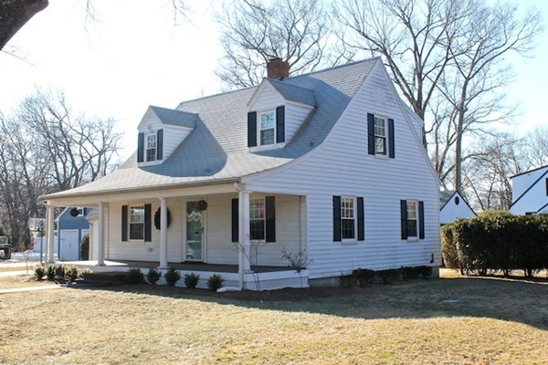 1 Yale Road Andover, MA 01810 - Photo 4 of 22 Gallery Image 4