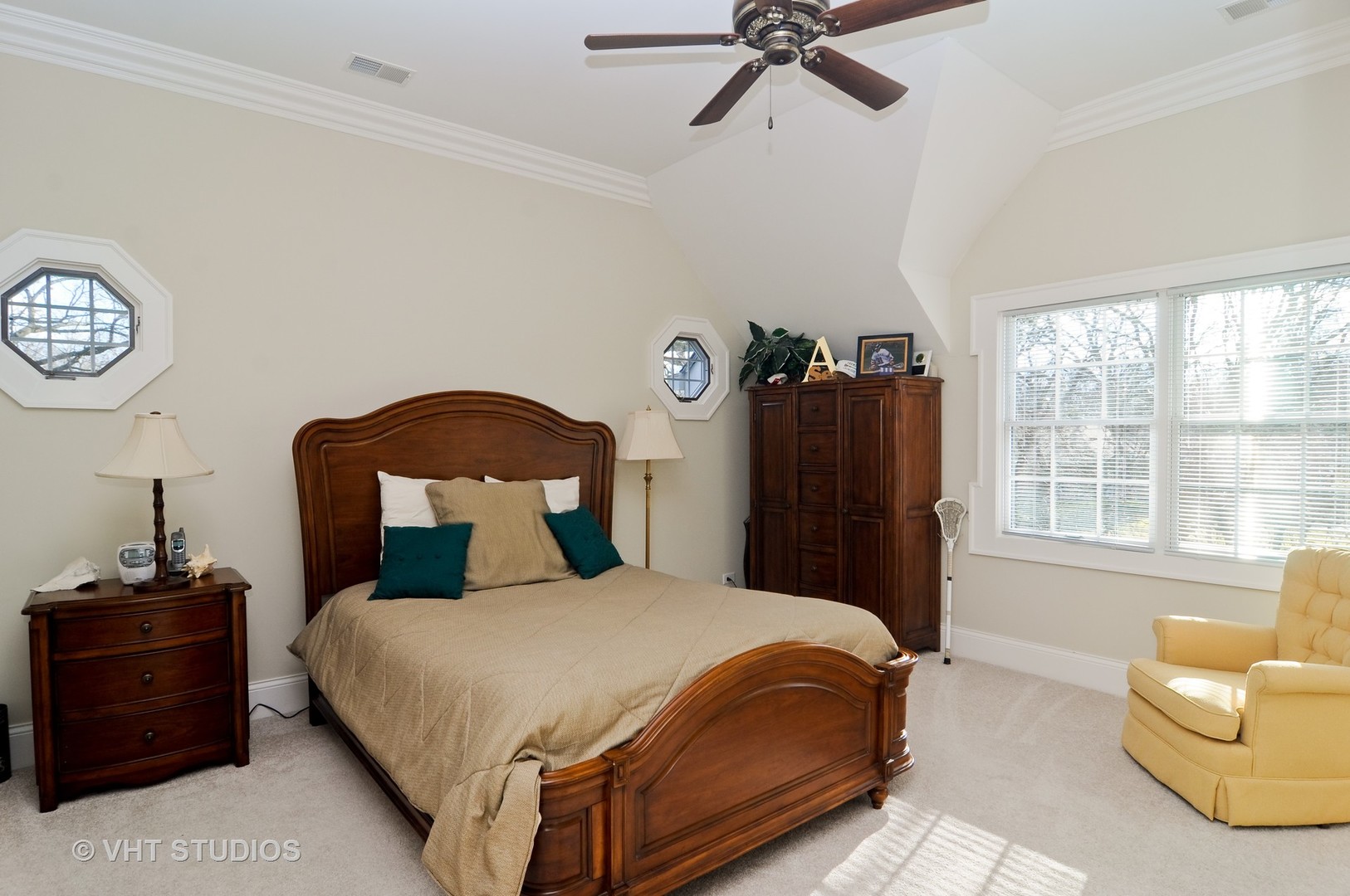 1885 West Durham Drive Inverness, IL 60067 - Photo 17 of 28 a bedroom with a bed and a window