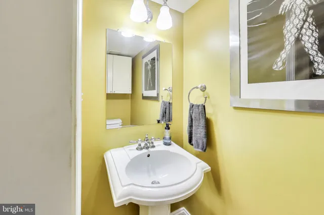 $499,900 | 1502 13th Street Northwest, Unit 1, Washington, DC 20005