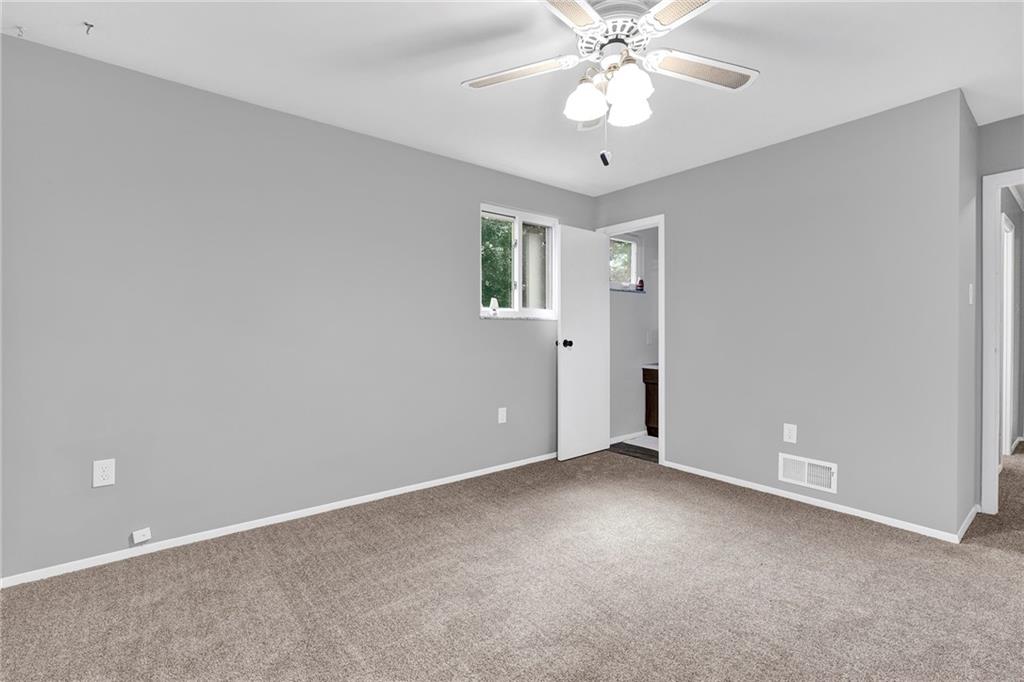 369 Wilson Road Clinton, PA 15026 - Photo 14 of 25 Gallery Image 14