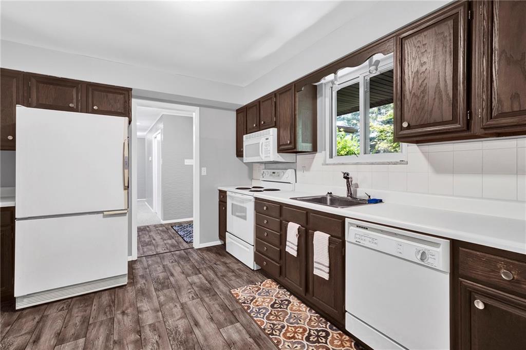 369 Wilson Road Clinton, PA 15026 - Photo 8 of 25 Gallery Image 8