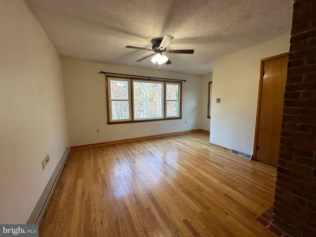 $2,800 | 1308 Minebank Road, Middletown, VA 22645