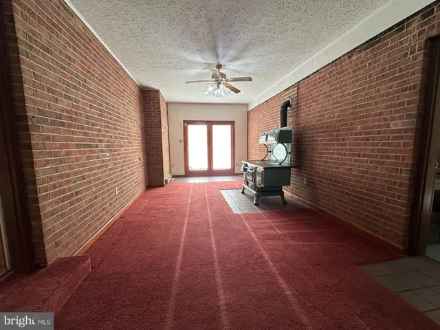 $2,800 | 1308 Minebank Road, Middletown, VA 22645