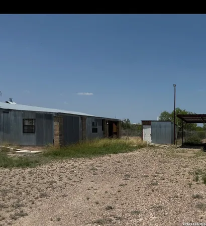 $150,000 | 11784-11796 Highway 277, Eagle Pass, TX 78852