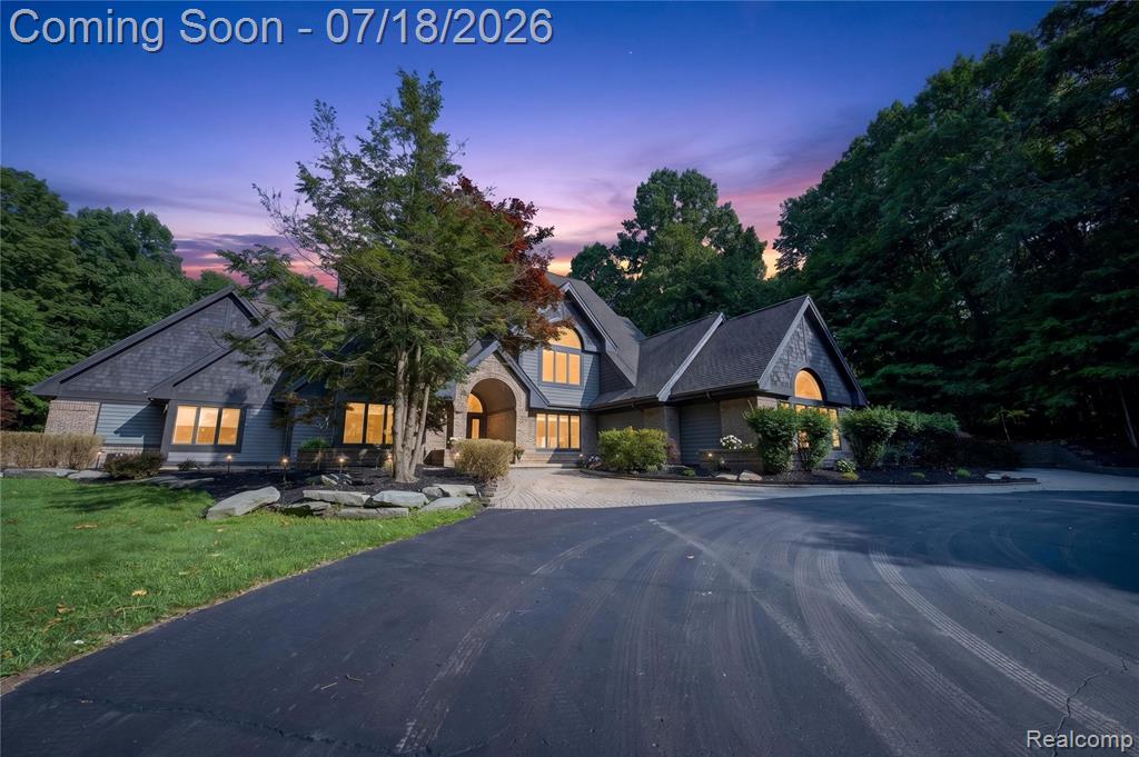 8180 Ridge Road North Canton, MI 48187 - Photo 3 of 99