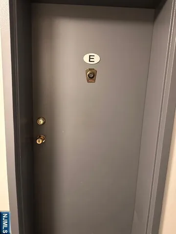 $1,950 | 77 Prospect Avenue, Unit 6E, Hackensack, NJ 07601