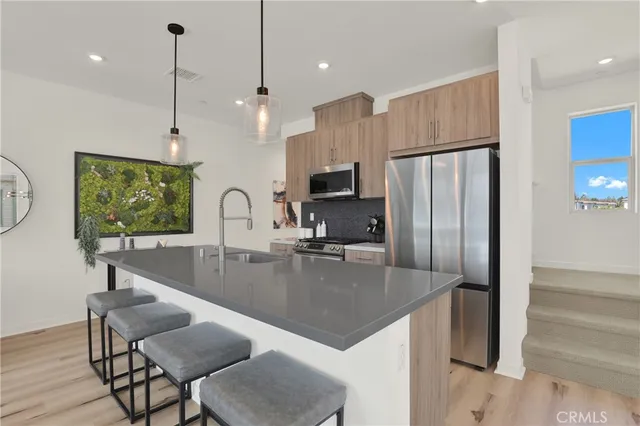 $759,000 | 1563 Lima Way, Unit 5, Placentia, CA 92870