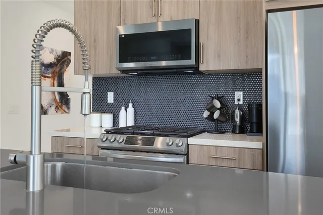 $759,000 | 1563 Lima Way, Unit 5, Placentia, CA 92870