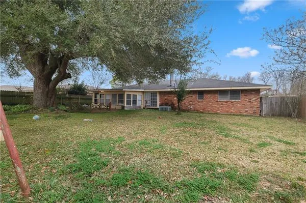 $184,500 | 2131 Memorial Drive, Alexandria, LA 71301