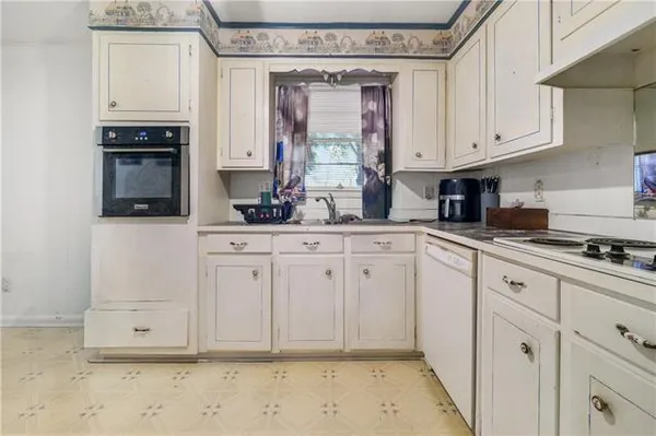$184,500 | 2131 Memorial Drive, Alexandria, LA 71301
