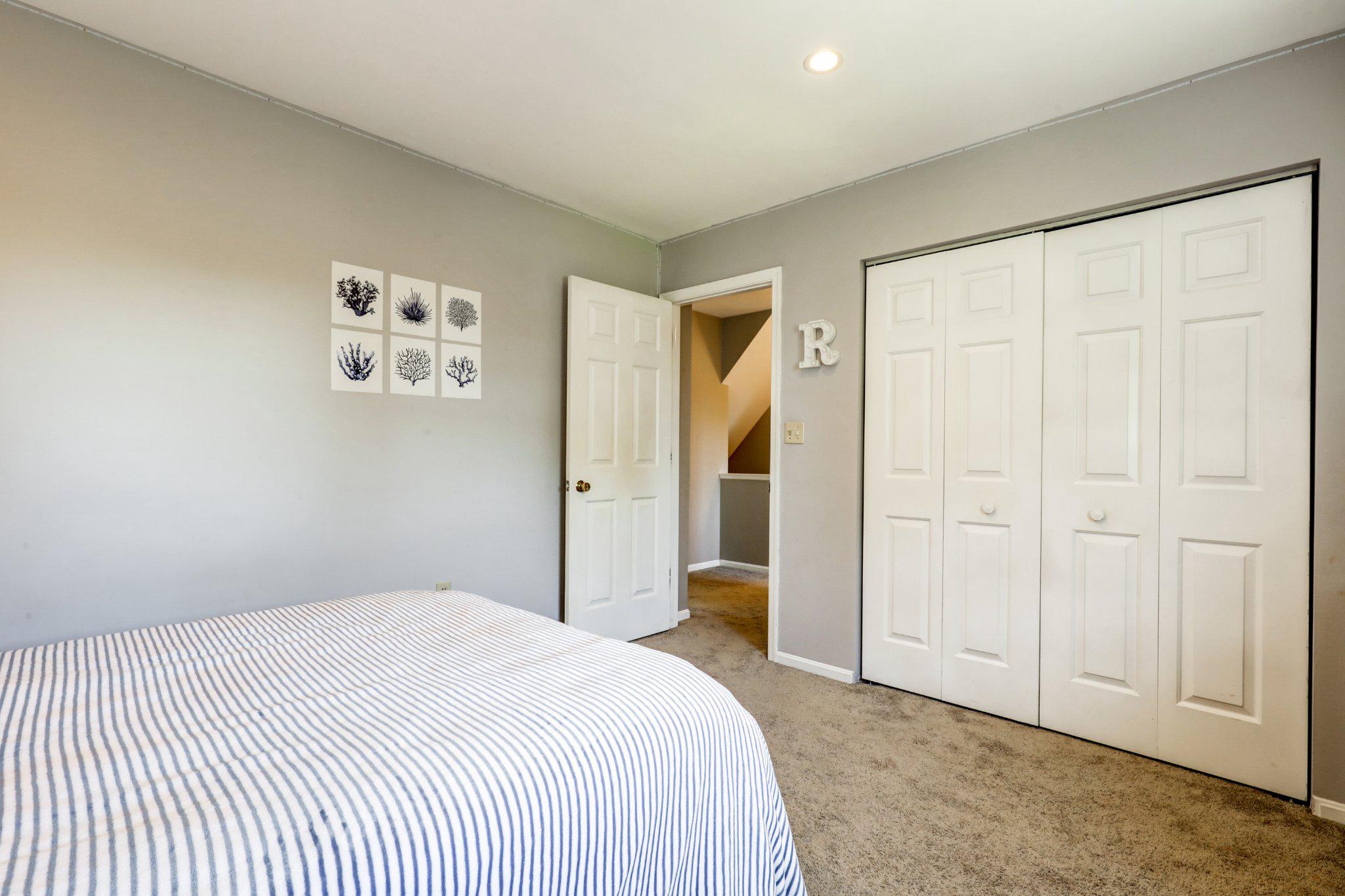 2 Mockingbird Drive Denver, PA 17517 - Photo 26 of 39 ylish decor.