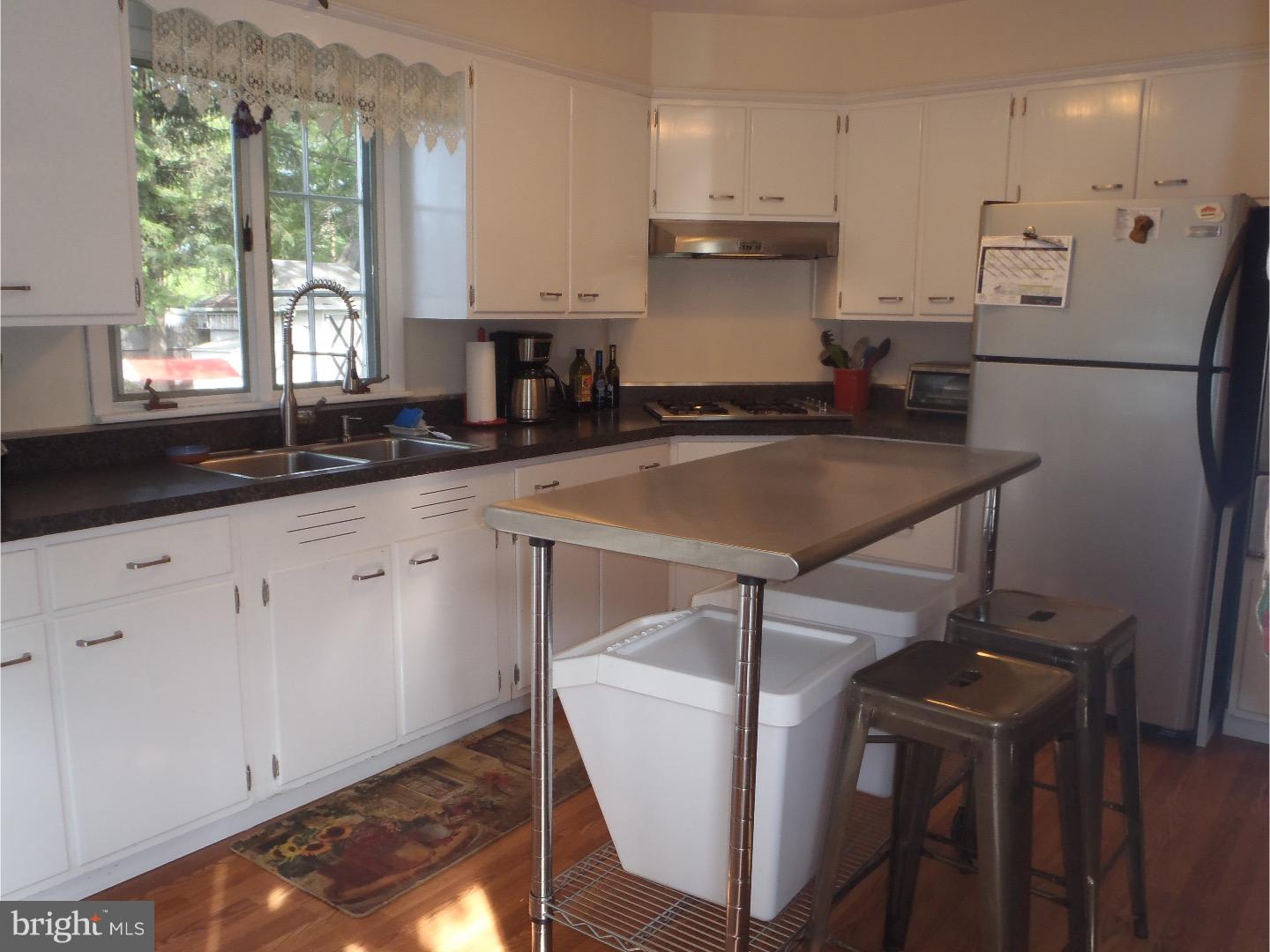 68 Kuser Road Hamilton, NJ 08619 - Photo 7 of 25 Kitchen
