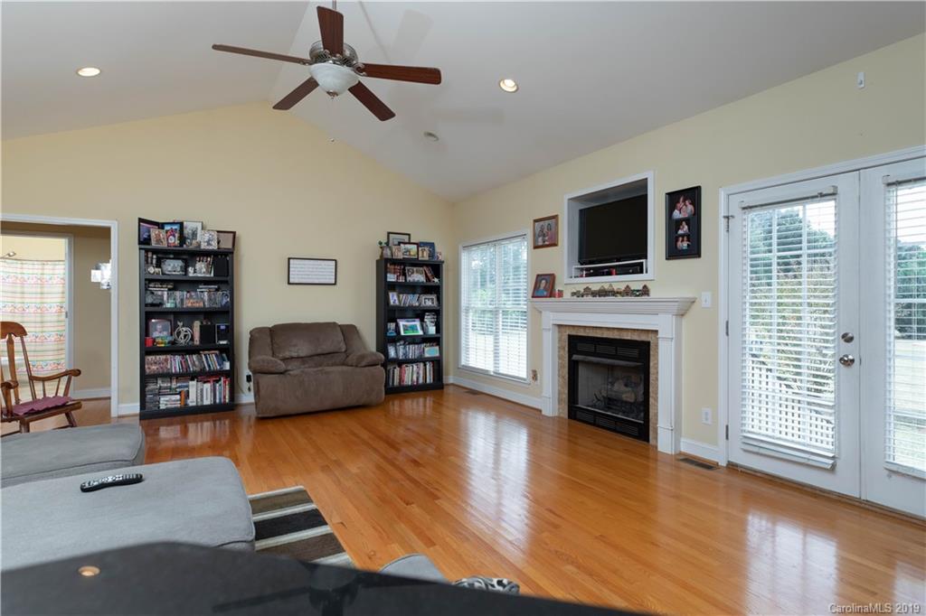 2047 Bailes Road York, SC 29745 - Photo 14 of 32 Gallery Image 14