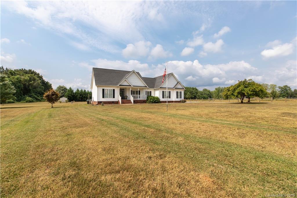 2047 Bailes Road York, SC 29745 - Photo 3 of 32 Gallery Image 3