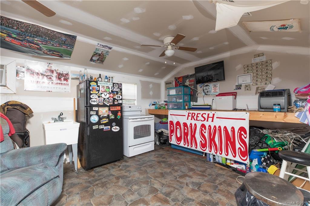 2047 Bailes Road York, SC 29745 - Photo 32 of 32 Gallery Image 32