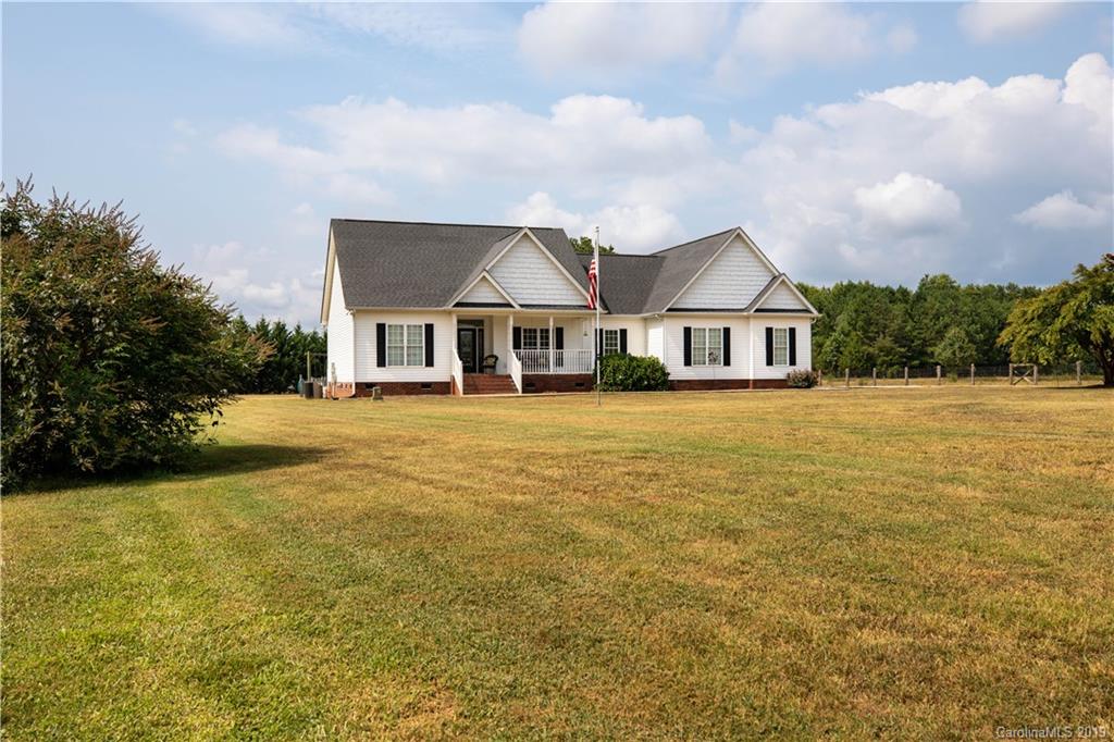 2047 Bailes Road York, SC 29745 - Photo 5 of 32 Gallery Image 5