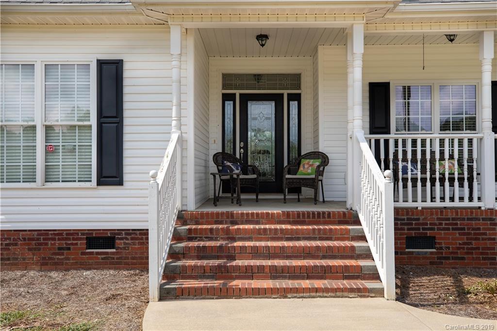 2047 Bailes Road York, SC 29745 - Photo 7 of 32 Gallery Image 7