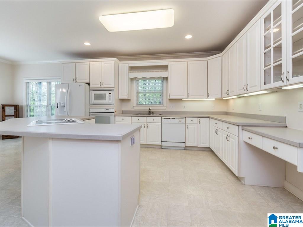8040 Cavern Road Trussville, AL 35173 - Photo 11 of 34